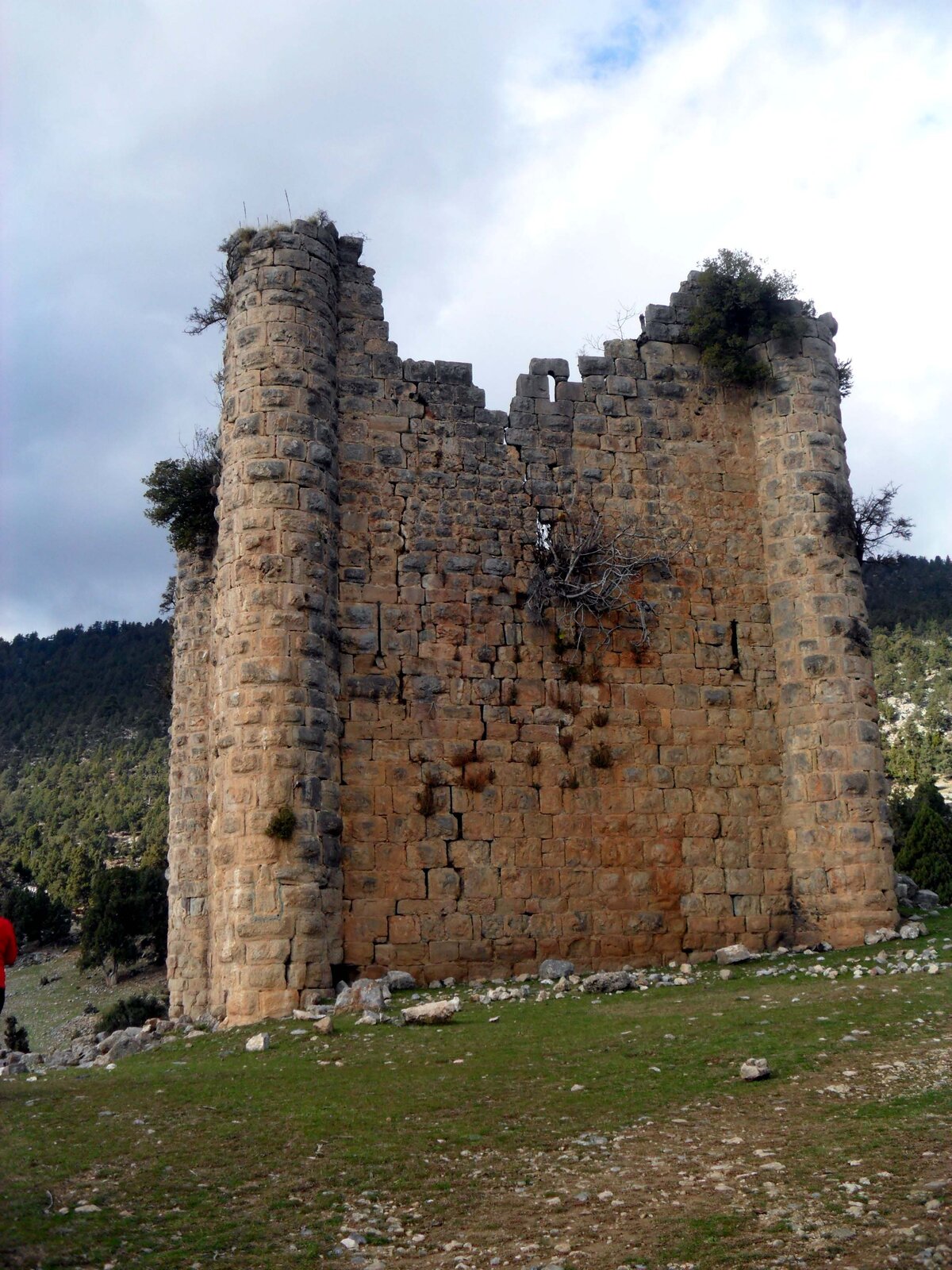 Sinap Kalesi - Toros Dağları üzerinde kale kalıntıları